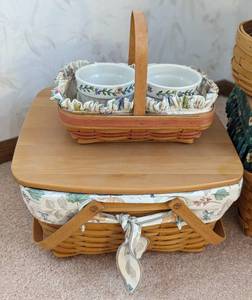lot 39 image: Longaberger Spring Theme Woven Baskets