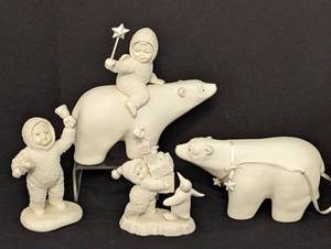 lot 71 image: More Porcelain Snowbabies Figurines