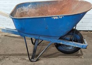 lot 62 image: Rolling Metal Wheelbarrow
