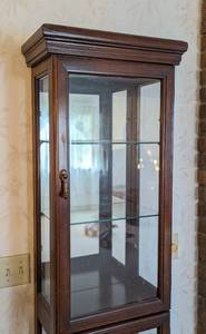 lot 283A image: Wood and Glass Display Cabinet