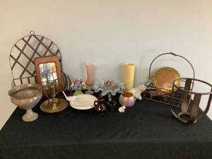Dcor & Trinkets