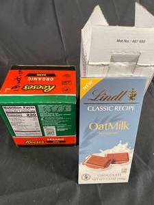 Lindt Swiss Chocolate Non Dairy Oakmilk Plain Box of 10. Reese 12 pack Organic Dark Choclate peanut butter cups Best By 072023,04302023