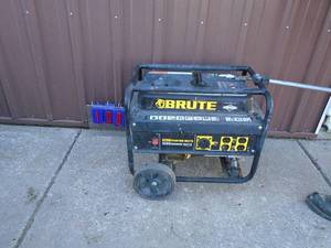 Brute gas generator for parts or repair. As shown.