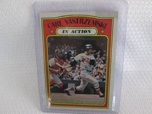 lot 23 image: 1972 Topps Carl Yastrzemski In Acti...