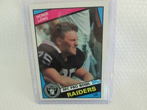 lot 28 image: 1984 Topps Howie Long  Rookie Card...