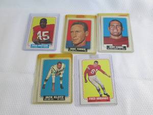 lot 41 image: 1964 Topps Football Cards...