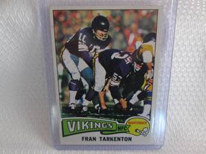 lot 78 image: 1975 Topps Fran Tarkenton Card...