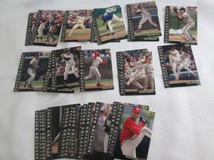 lot 90 image: 35 1993 Upper Deck Scouting Report ...