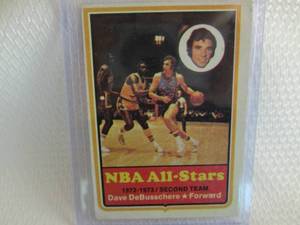 lot 102 image: 1973-74 Topps Dave DeBusschere Card...