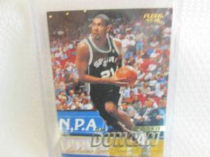 lot 104 image: 1997-98 Fleer  Tim Duncan Rookie Ca...