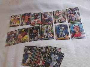 lot 185 image: Assorted 1985 Donruss Cards...