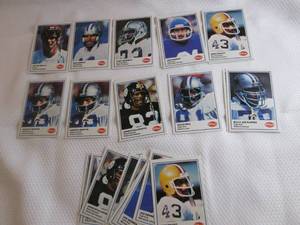 lot 212 image: Assorted 1982 Kelloggs Football Car...