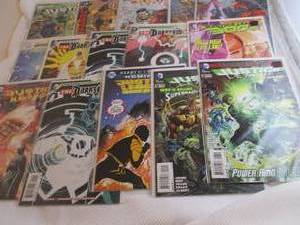 lot 249 image: 15 Justice League Comics...