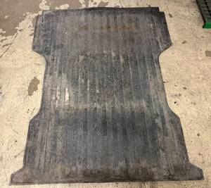 lot 7 image: 81.5 x 62 Truck Bed Liner - Black