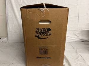 lot 62 image: Case of Spill Magic Clean up Powder