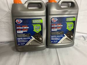 lot 171 image: 2 Gallons of Carquest Dex-Cool Compatible AntifreezeCoolant