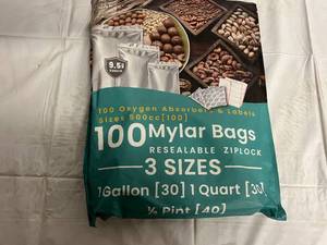 lot 250 image: 100 Mylar Bags - Resealable Ziplock - 30 x Gallon Bags, 30 Quart Bags, 40  12 Pint Bags
