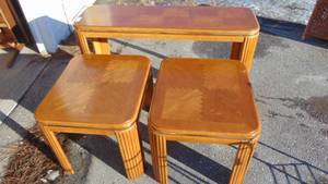 lot 4 image: Sofa Table with Matching End Tables