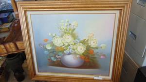 lot 116 image: Framed Floral Oil Painting