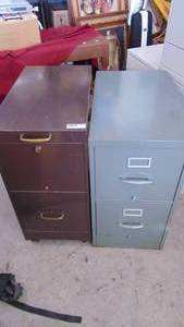 lot 46 image: 2 Metal File Cabinets, One of them the top lifts up.