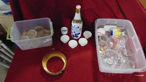 lot 17 image: Misc Vintage Glass - Coasters and Saki Set