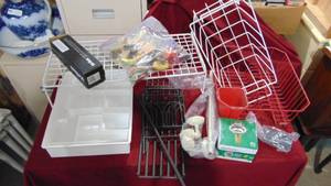 lot 26 image: Misc Kitchen Items
