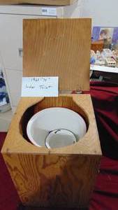 lot 32 image: Vintage Pott a Pottey