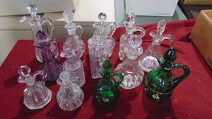 lot 61 image: Lot of 13 Cruets