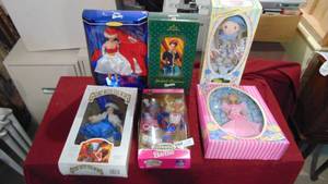 lot 69 image: Barbies and Holly Hobbie