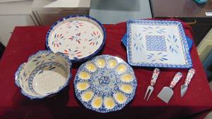 lot 86 image: 5 - Tempatations Pottery Pieces