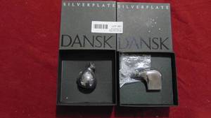 lot 91 image: Dansk Silverplate Paperweight- Cat and Polar Bear
