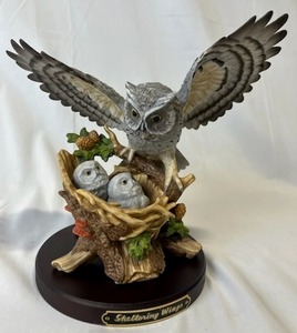 1993 Homco Sheltering Wings Porcelain Screech Owls in Excellent Condition