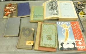 Lot of vintage books and advertising magazine
