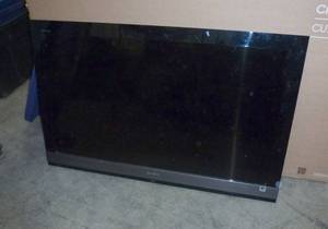 Sony 40 inch flat screen tv model KDL-40EX700