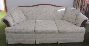 lot 11 image: Sofa Sleeper