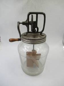lot 22 image: Antique Vintage Butter Churn. Farmhouse. Cottage Core.
