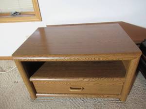lot 102 image: Microwave Stand TV Stand on caster wheels