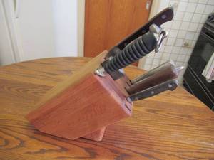 lot 123 image: Vintage Lot of Knives and wood Block.