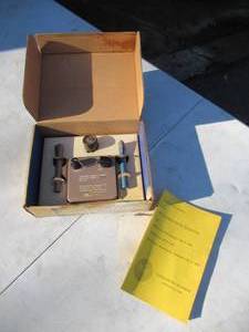 lot 161 image: Vintage Bendix Radiation Measurement Kit in box
