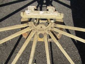 lot 181 image: Antique  Vintage Clothes Line Clothes Hanger.