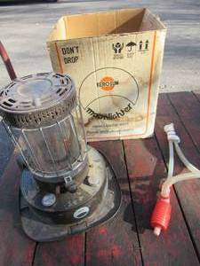 lot 191 image: Kerosene Heater in box. Kero-Son Moonlighter.