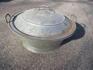 lot 192 image: Vintage Galvanized Pot with Cover. Granny Cottage Core. Farmhouse. 