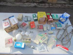 lot 204 image: Lot of Misc. Electrical Items, Light Bulbs