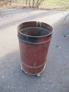 lot 215 image: Vintage Steel Trash Barrel on wheels 14 Diameter x 27 12ht