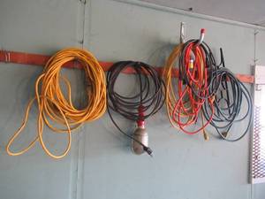 lot 216 image: Lot of extension cords