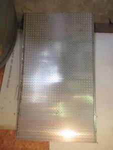 lot 264 image: Lot of Items Diamond Plate aluminum, Steel pieces