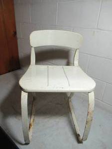 lot 289 image: Vintage Industrial Metal Chair. Ironrite Health Chair.