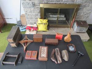 lot 394 image: Lot of various wood Items. See photos.