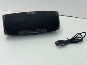 lot 26 image: JBL Charge 4 Portable Bluetooth Speaker used like new condition.
