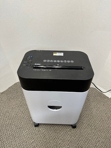 lot 21 image: Royal Shredder Micro-Cut Paper Shredder, 14-Sheet New open box.